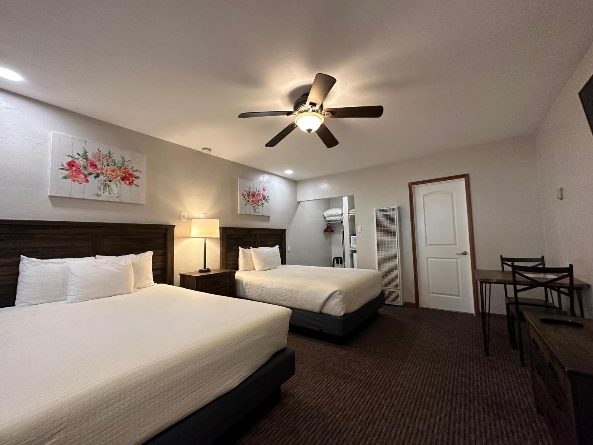 Bluebird Inn Cambria Luaran gambar